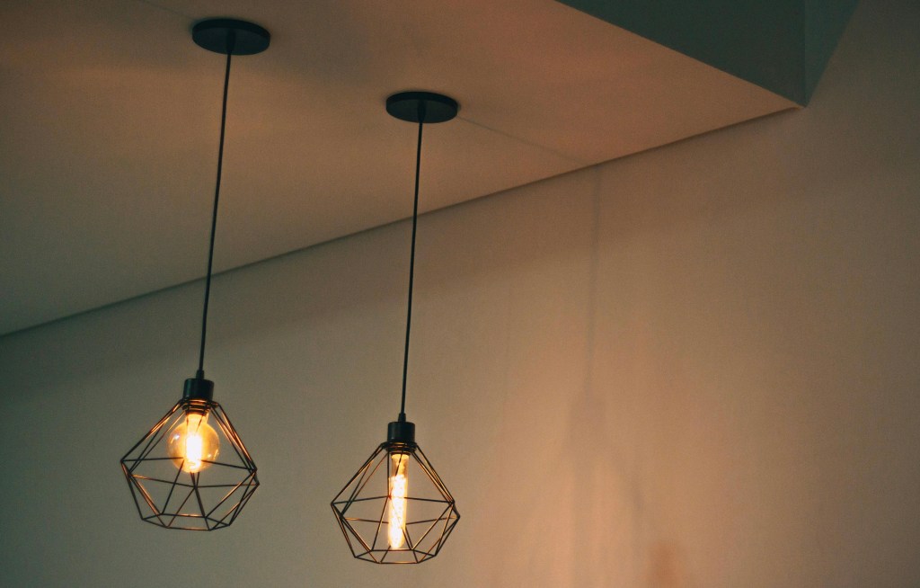 Mood lighting and other hotel crimes